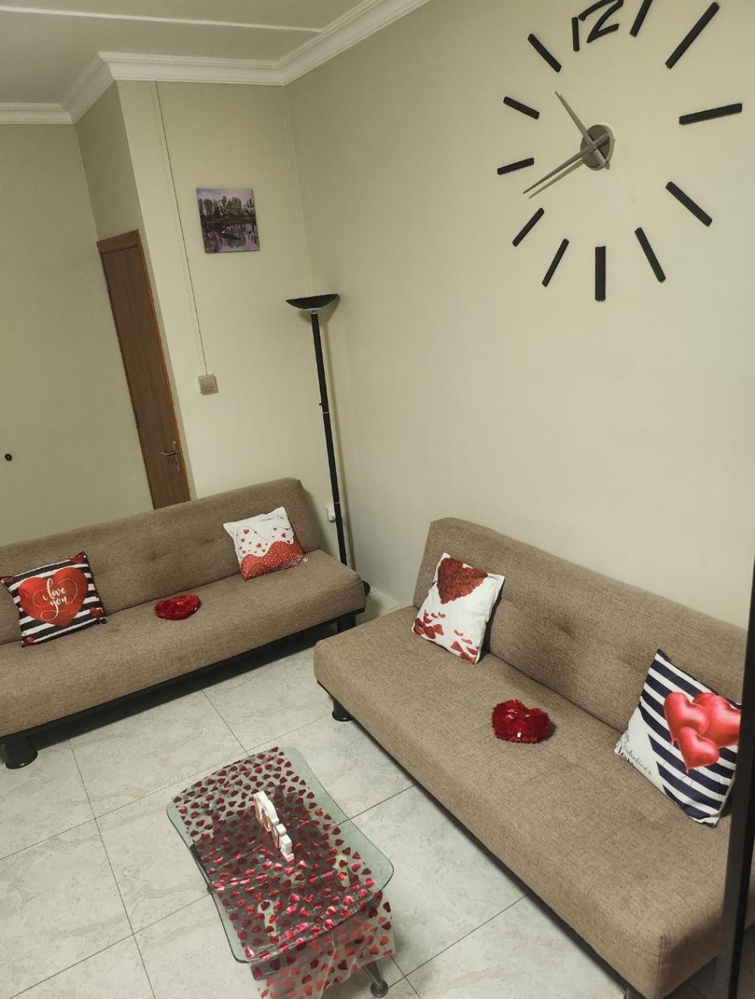 Kot Nu - Beach Themed Apartment - 3 Mins Walk From The Sea Flic-en-Flacq Exteriör bild